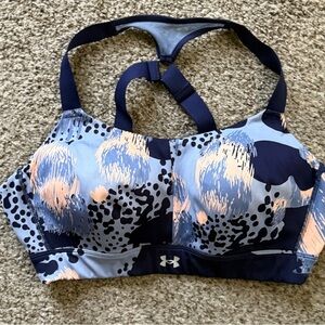 Under Armour UA Breathelux High Sports Bra with a multi-color print. XL